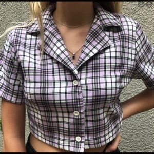 Brandy Melville Cropped button-up shirt.